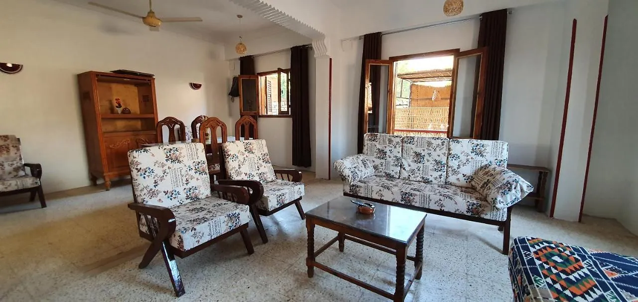 Nile View Panoramique And Garden West Bank Apartment Luxor Egypt